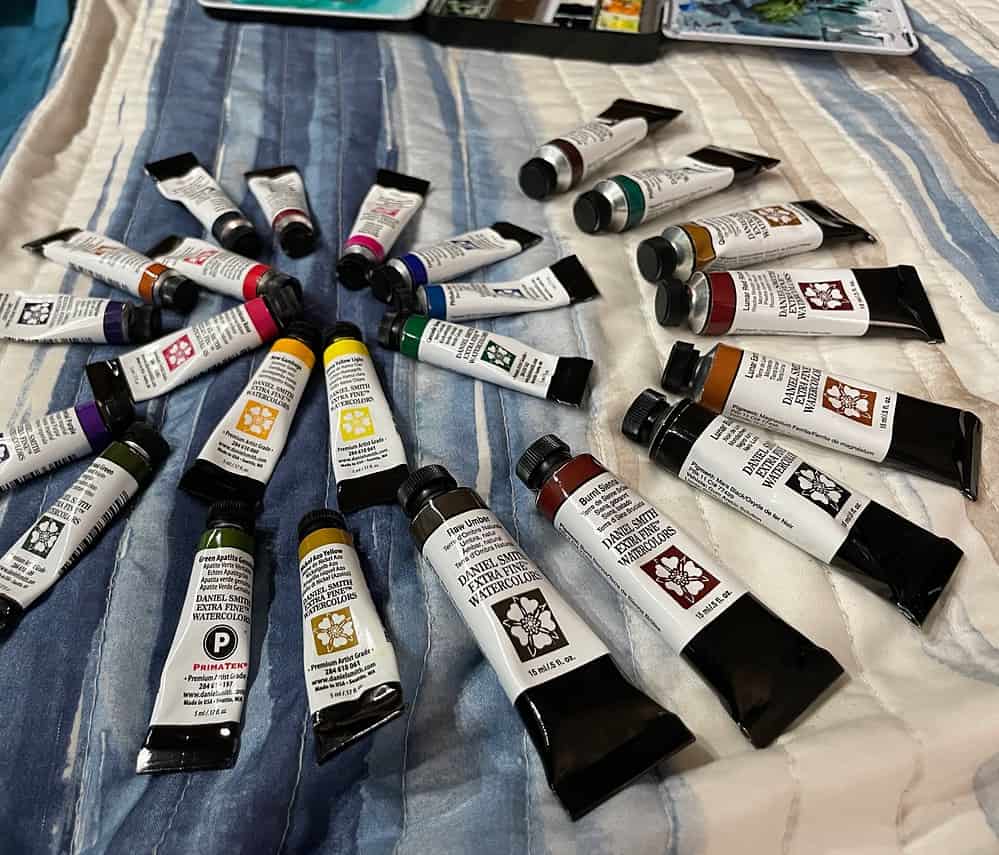 Artist-grade watercolor paints in a pythegorean theorem shell.